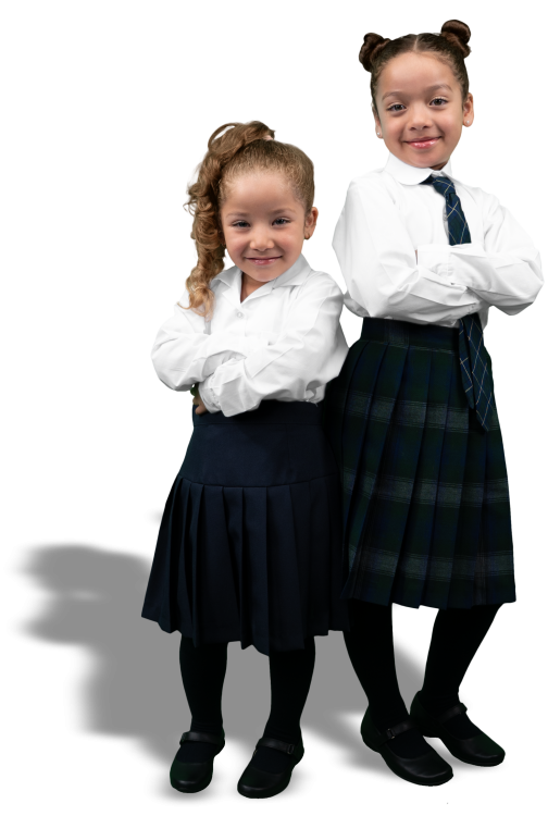 niña con uniforme